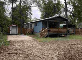 14 Lake Ave, Panacea, FL 32346