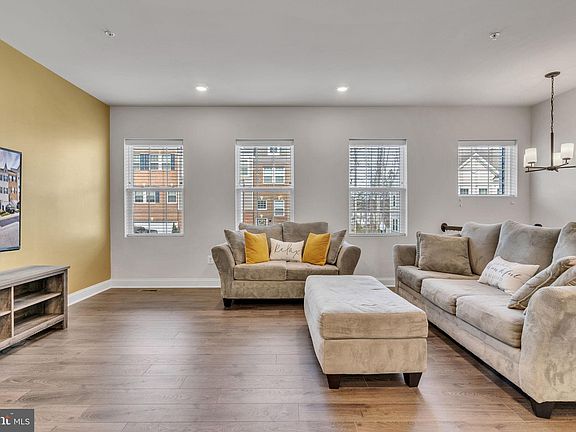 2nd image of 23834 Myrtle Glen Way