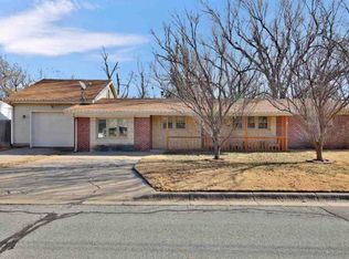 444 S 4th St, Colwich, KS 67030