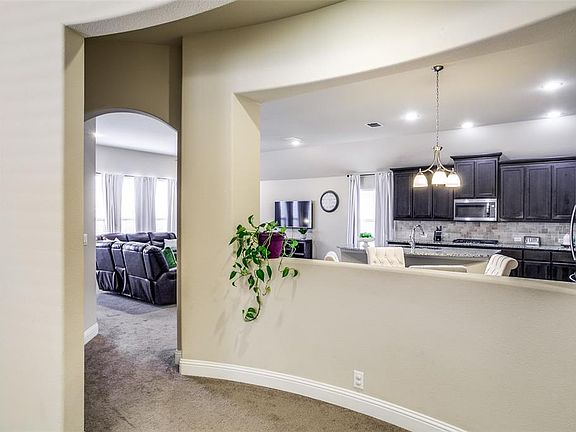 4th image of 4216 Cherry Ln