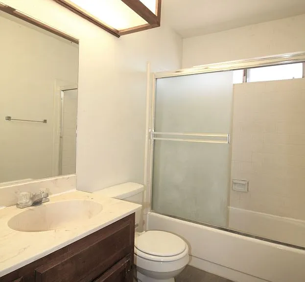 1766 Conestoga Dr #D — Photo 7