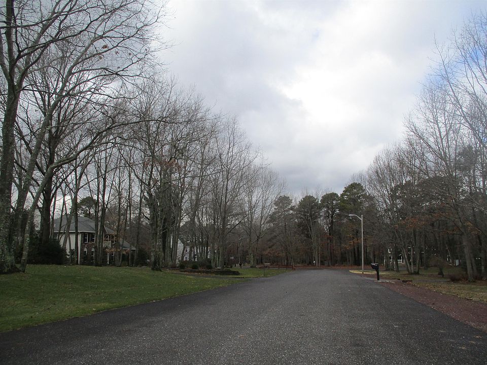 2nd image of 621 E Seaview Ridge Dr
