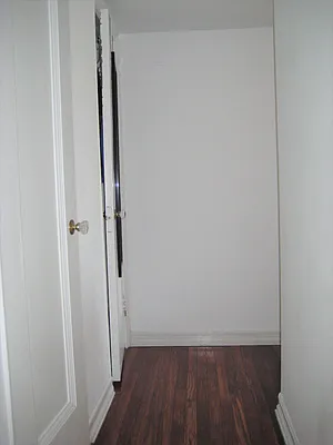 Rented by Segallis Real Estate | media 32