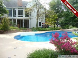 1801 Glenbrook Ct, Columbia, MO 65203
