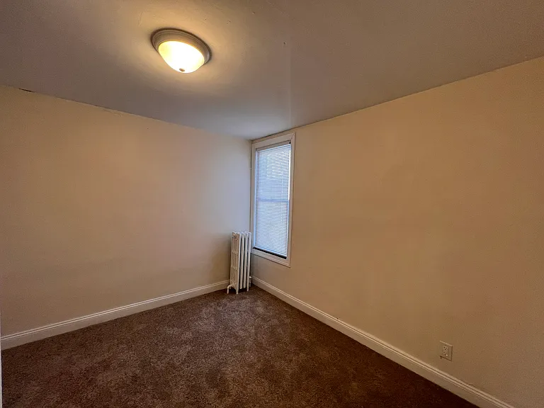 4035 Maywood St — Photo 11
