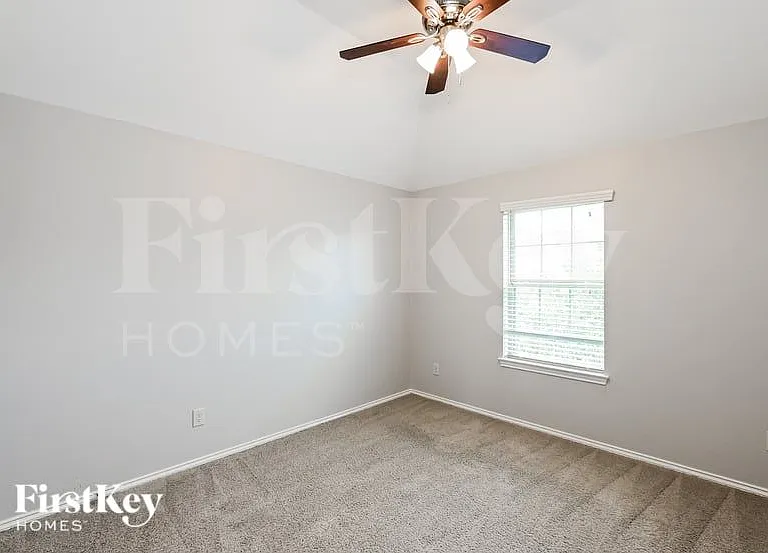 10402 Golden Hearth Ln — Photo 14