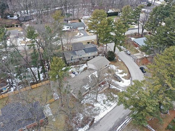 4th image of 406 Spruce Dr