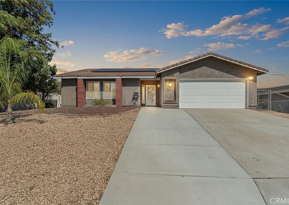 1st image of 22658 Canyon Lake Dr N