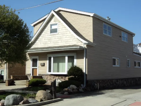 5440 S Hunt Ave, Summit, IL 60501