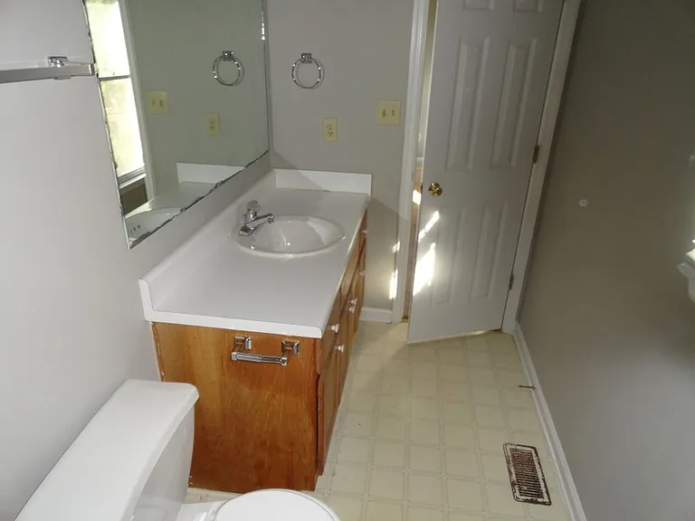 5513 Brown St — Photo 14