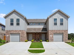 414 Wrangler Ln, Denton, TX 76205