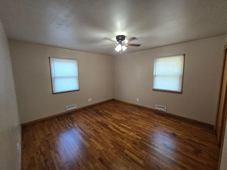 322 Webster St — Photo 30