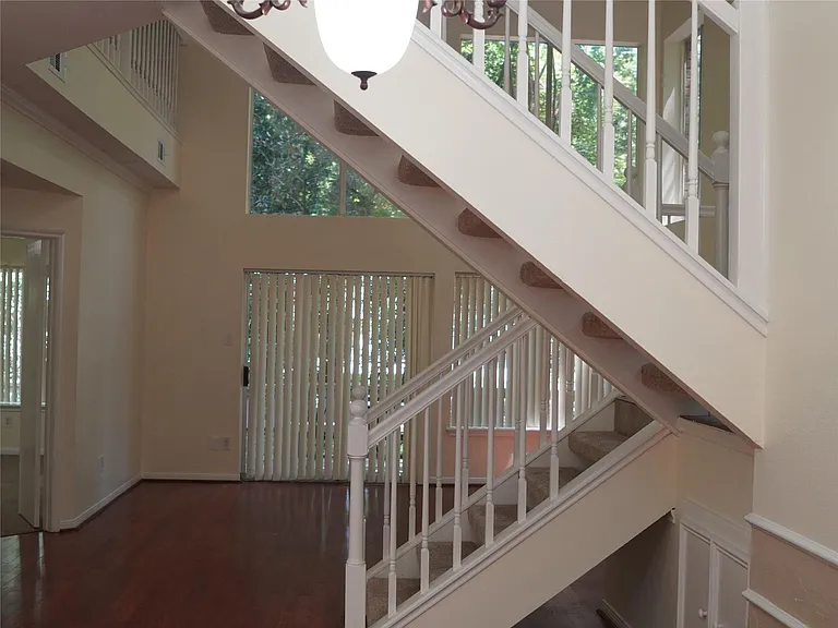 31 N Lakeridge Cir — Photo 3