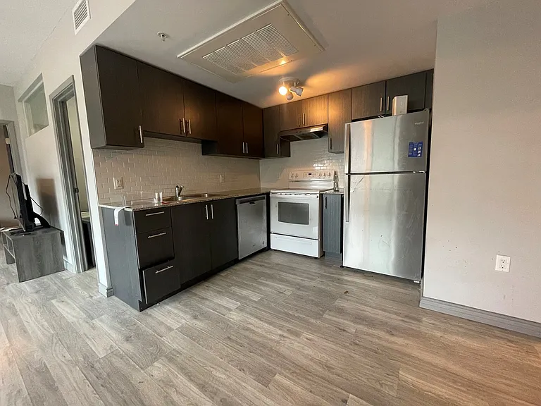 275 Larch St #A504 — Photo 5