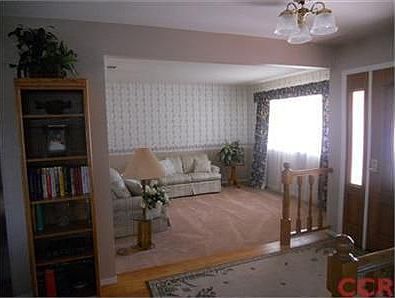 2nd image of 875 Amethyst Dr