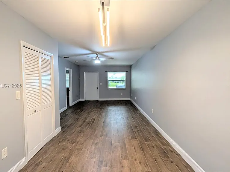 315 SE 23rd Ave #1-5 — Photo 10