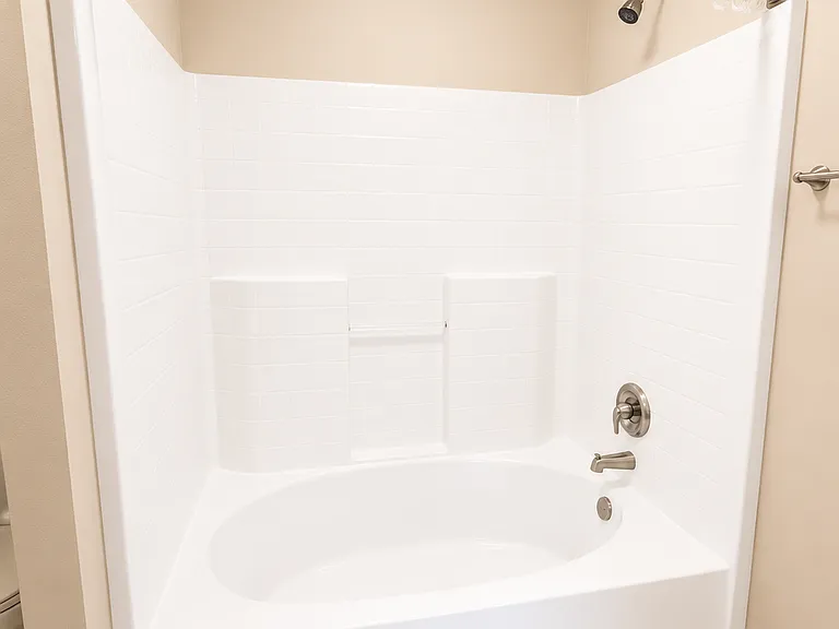 111 Elders Pond Dr — Photo 10