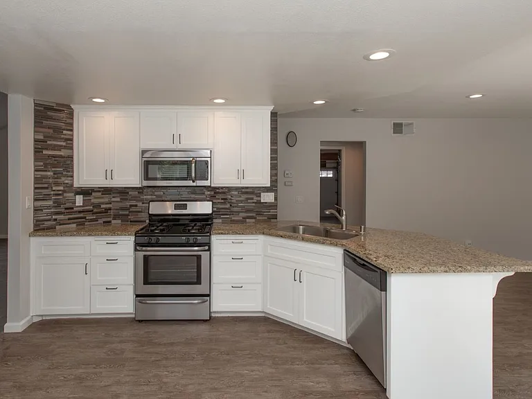5239 Wohlford St — Photo 5