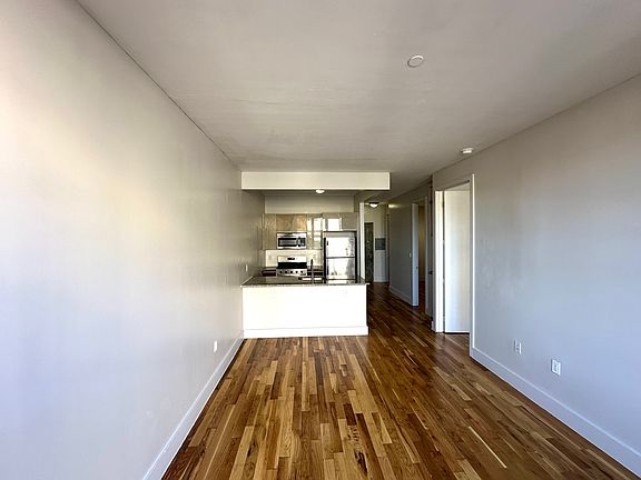 5th image of 564 De Kalb Ave #313
