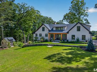 703 Fox Hopyard Rd, East Haddam, CT 06423