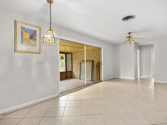 5th image of 5509 Mapleleaf Dr