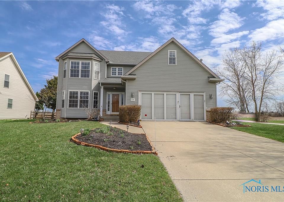 1st image of 699 Sandstone Dr