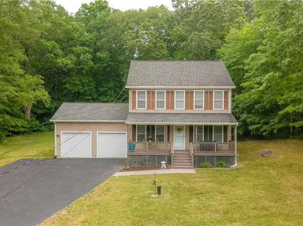 1461 Old Colchester Road, Montville, CT 06370