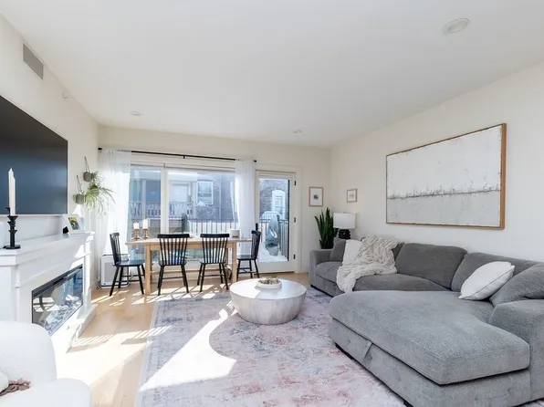 69 Lubec St #402, Boston, MA 02128