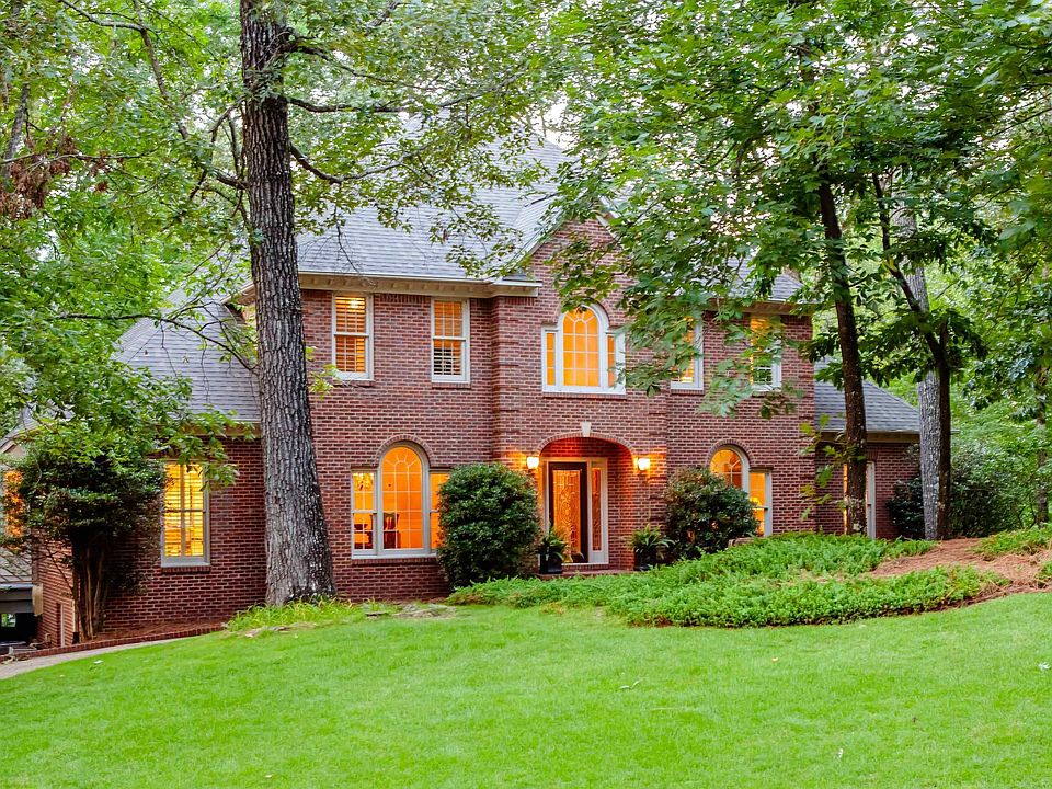 1st image of 2348 Countryridge Dr