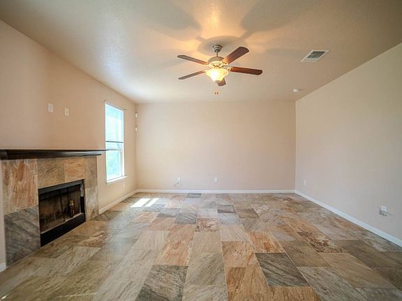 5th image of 602 W Vega Ln
