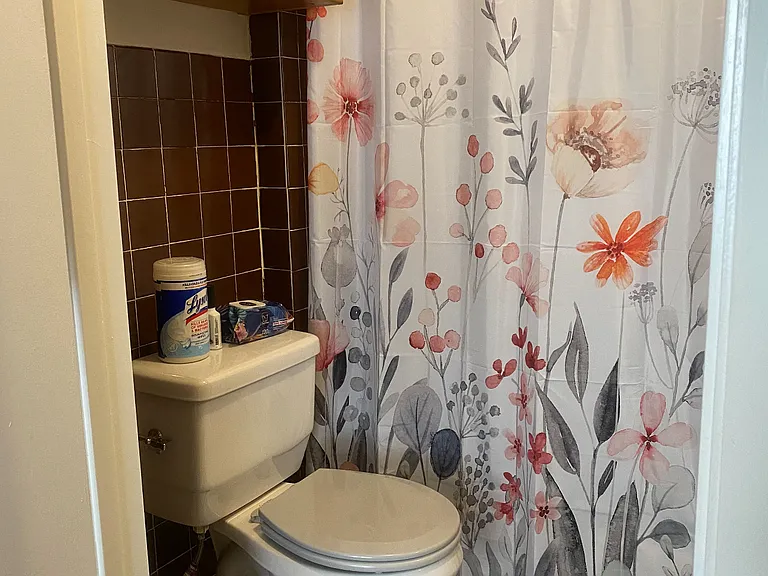 14 Foster St #4F — Photo 13
