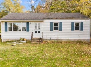 8 Wampum Dr, New Milford, CT 06776