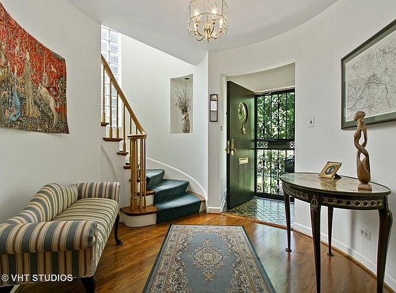 3rd image of 1216 N Kenilworth Ave