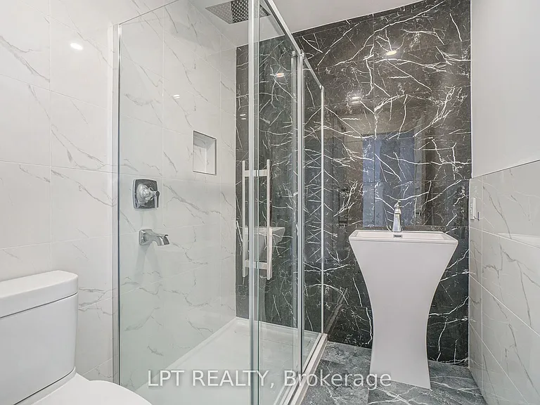 2112 Alta Vista Dr — Photo 12