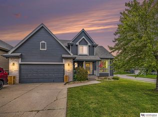 7803 N 85th St, Omaha, NE 68122