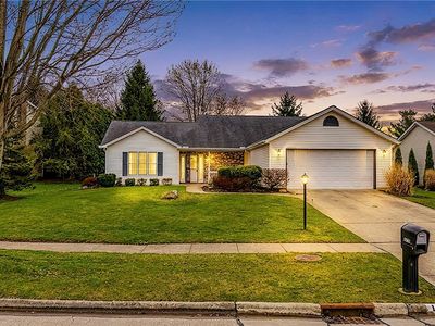 16225 N Laguardia Pkwy, Strongsville, OH, 44136