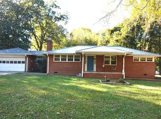 104 Courtland Dr, Elon, NC 27244