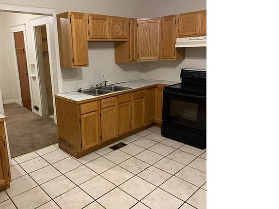 5th image of 5504 Grace Ave