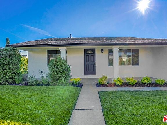 3rd image of 4725 Sawtelle Blvd