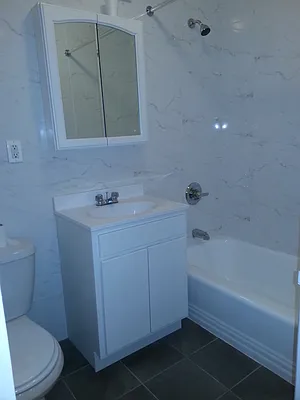 Rented by E Hudson Properties | media 3