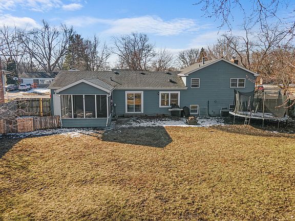 2nd image of 228 Wellington Dr
