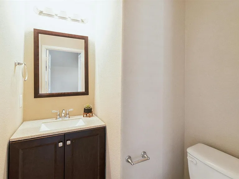 1600 Sugarberry Ln #54 — Photo 11