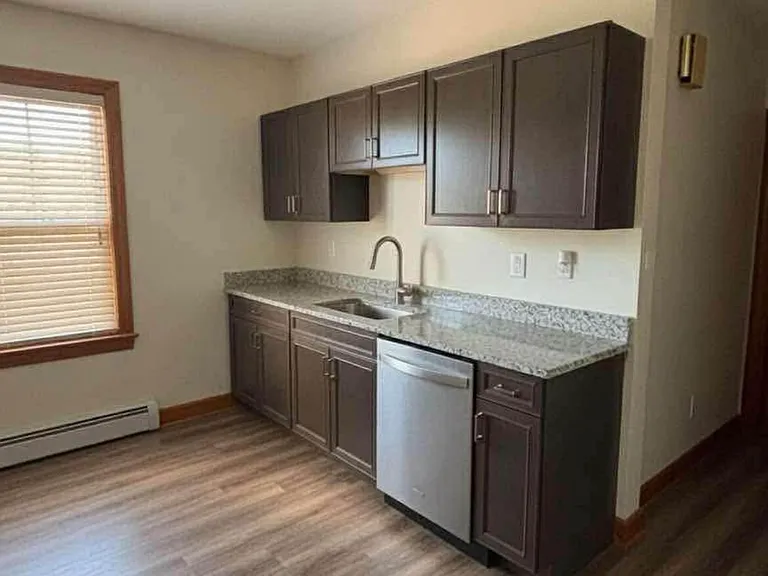 2 Cameron St #2 — Photo 4