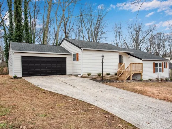 3251 Stoney Acres Dr NW, Kennesaw, GA 30152