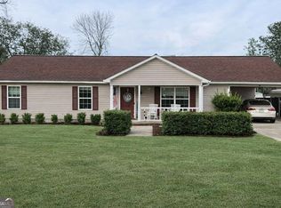 569 Bobcat Trl, Nicholls, GA 31554