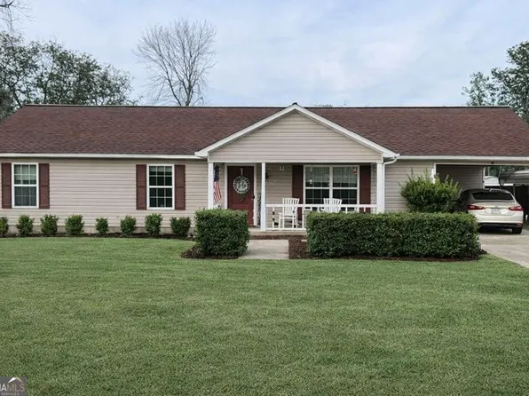 569 Bobcat Trl, Nicholls, GA 31554