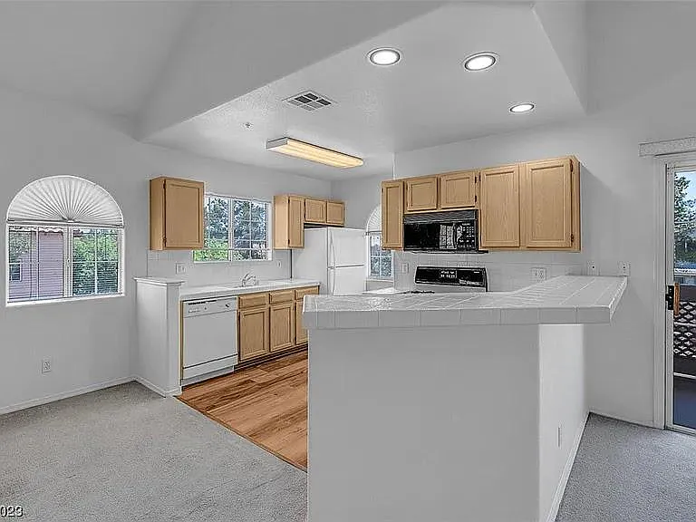 2925 Wigwam Pkwy #1722 — Photo 12