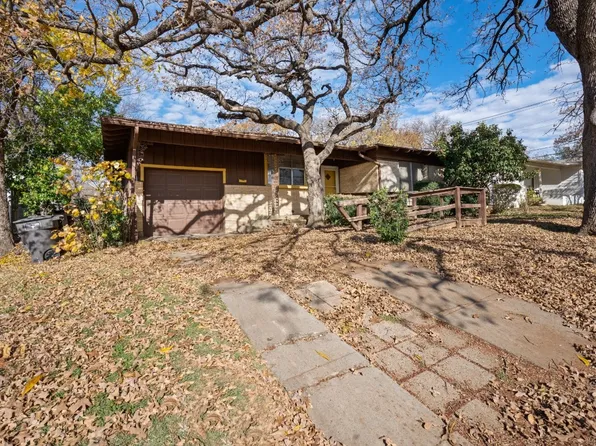 5545 Van Natta Ln, Fort Worth, TX 76112