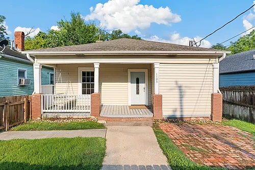 1103 Calvin St Photo 1