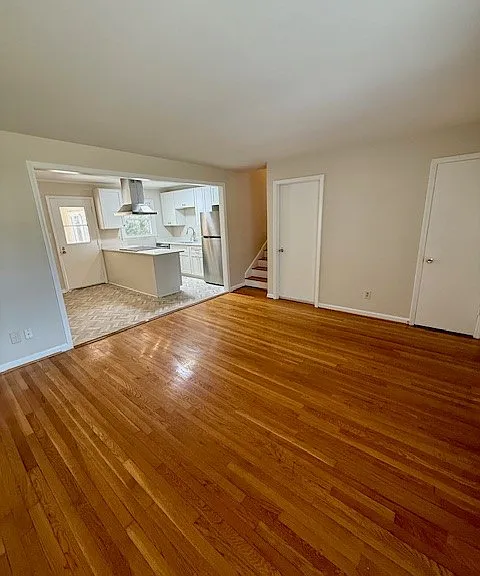 5707 Friendswood Dr — Photo 2